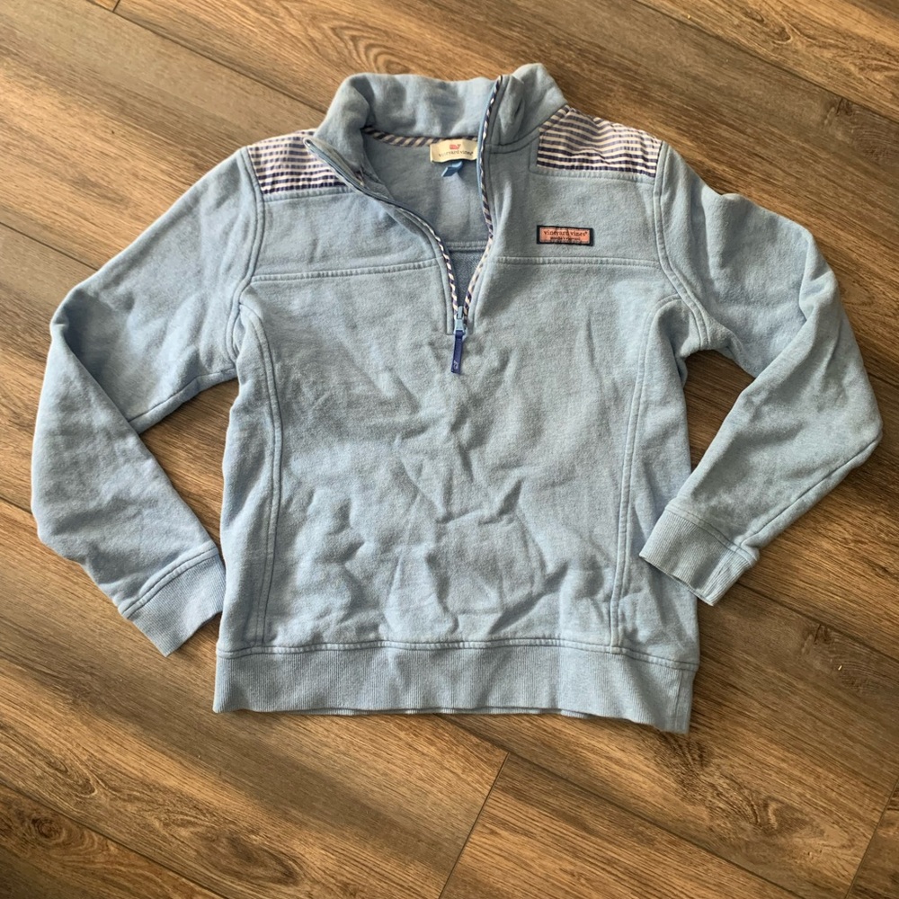 Vineyard vines quarter zip blue sweatshirt.